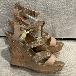 Guess size 8 wm’s Tan and Gold Wedge high heel Sandals